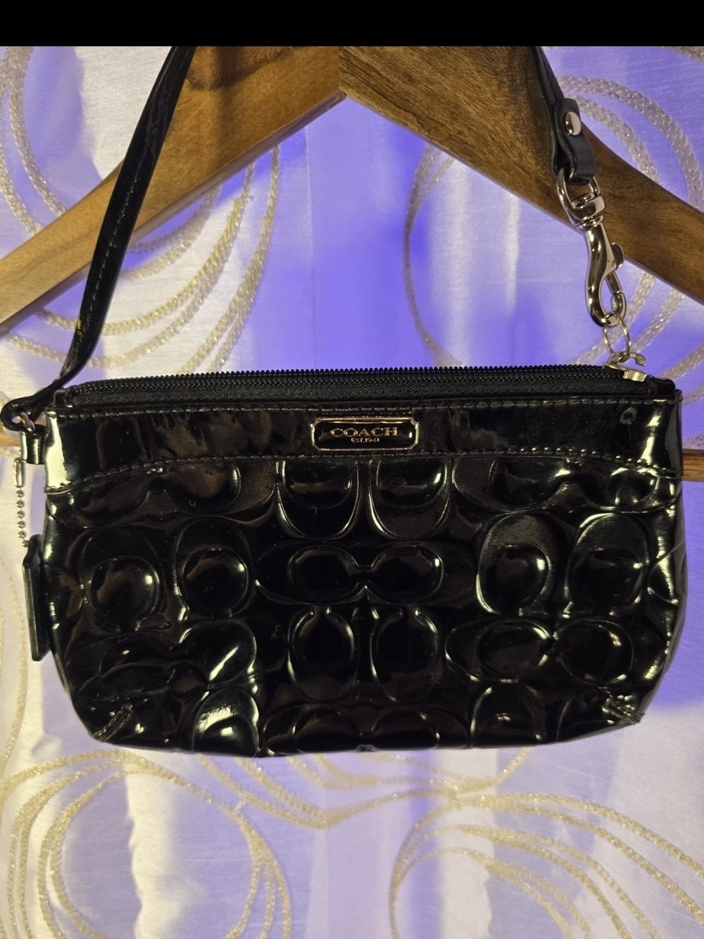COACH Black Patent Leather Signature Wristlet